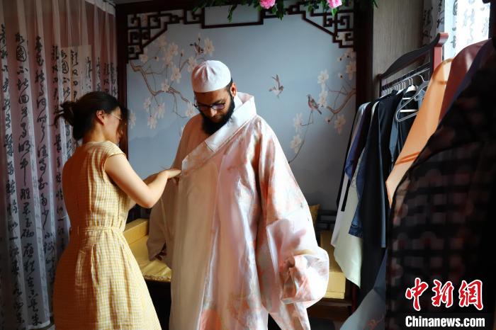 山東泰安：外國留學生體驗中國傳統文化