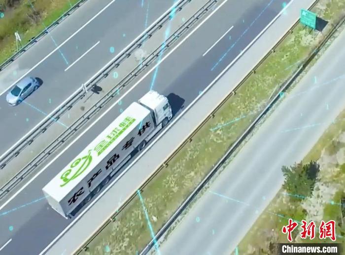 線上一鍵下單，實(shí)體門店本地配送，實(shí)現(xiàn)“即買即送”，“即時零售”將訂單在電商平臺、實(shí)體門店連接在一起。　美特好集團(tuán)供圖