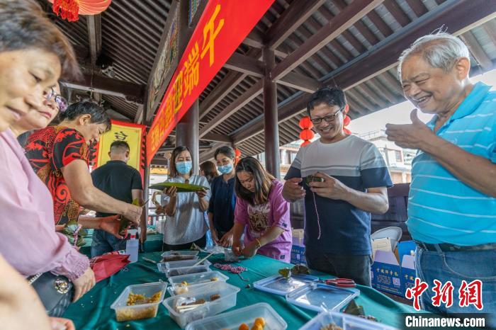 臺胞“登陸”浙江寧波過端午“續鄉情”