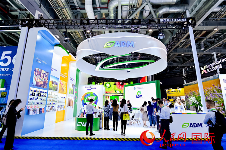 美國農產品加工和貿易企業ADM在進博會的展臺。人民網記者 趙益普攝
