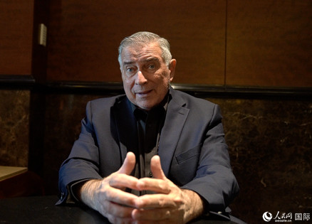 美中航空遺產基金會主席杰弗里·格林接受人民網專訪。 人民網 趙瞳攝