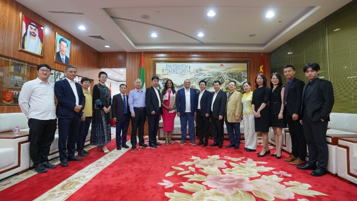 與會代表合影。阿聯酋中國和平統一促進會供圖