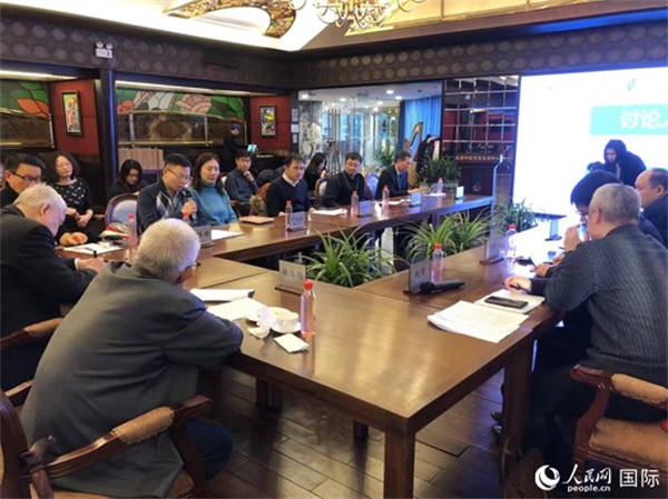 與會(huì)專家學(xué)者就拉美局勢(shì)和中拉關(guān)系展開(kāi)討論。人民網(wǎng)記者 趙健攝