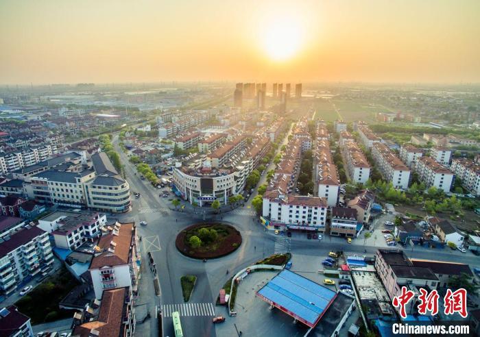 資料圖;位于上海南郊奉賢區(qū)最東部的四團(tuán)鎮(zhèn)。 供圖