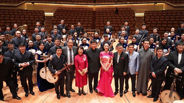 “”天地永樂·中國節“”音樂會演出人員合影。中國駐德國大使館供圖