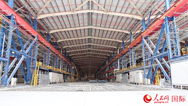 已移交業主的C201船體車間。人民網記者管克江攝