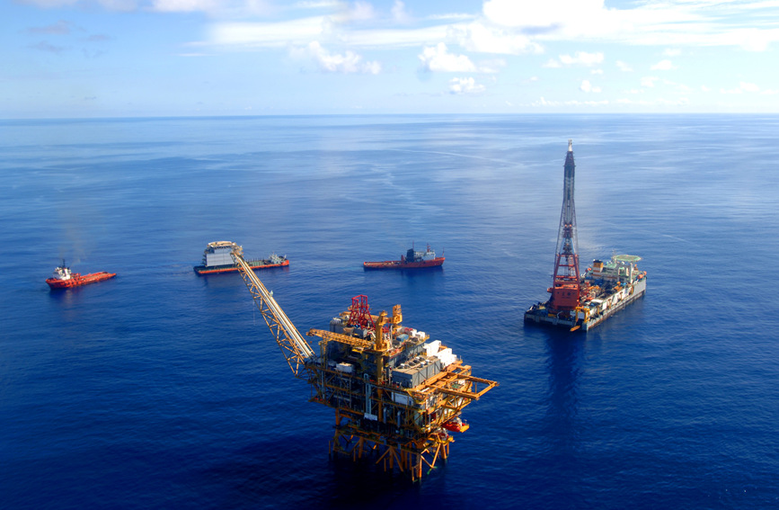 渤海油田累計生產油氣當量超5億噸。賈磊攝