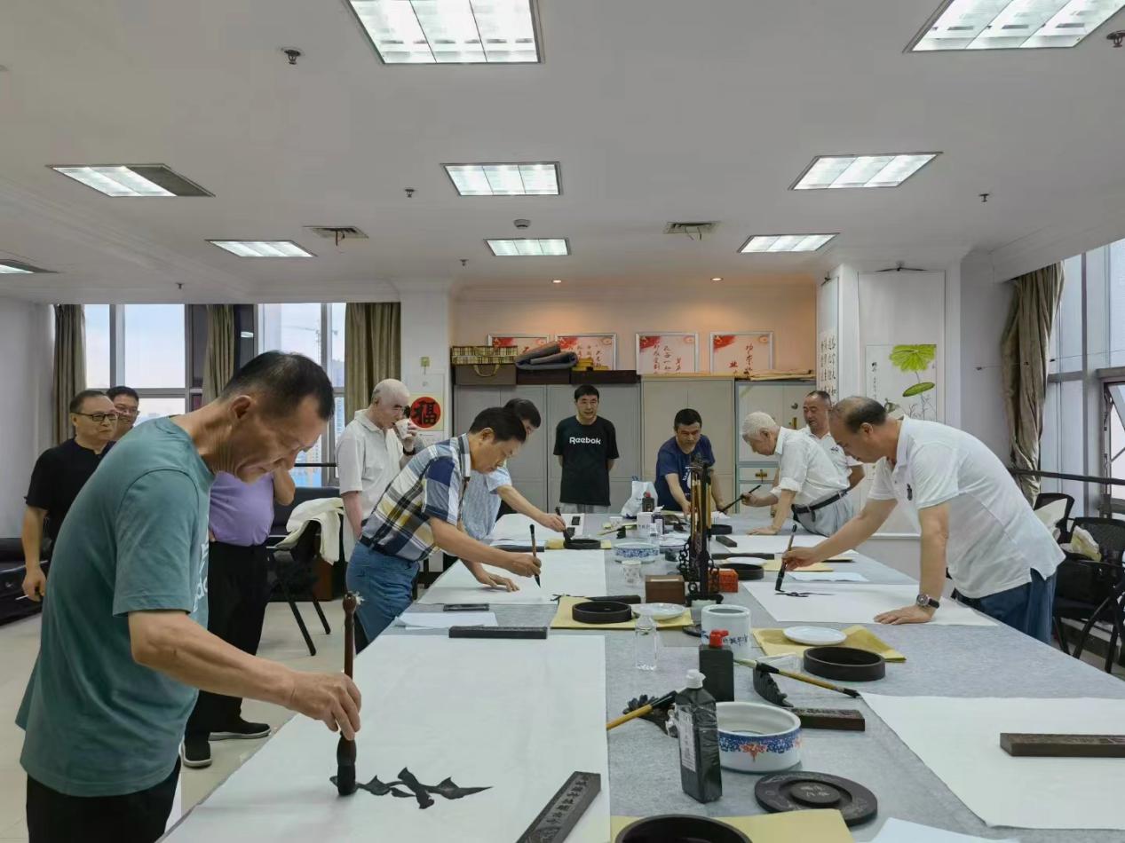 書畫作品創作交流活動。鄧慧芳攝