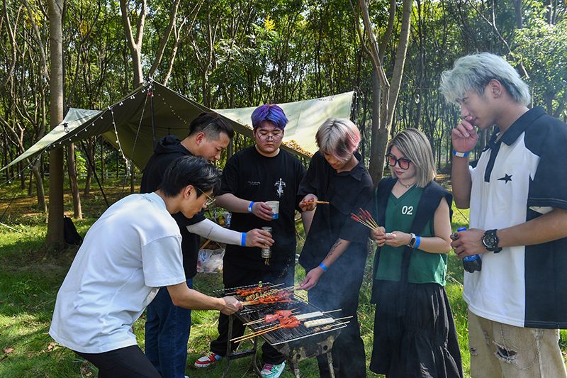 從馬達加斯加到肥東,楊晉打理的雨悅山房深受年輕人的喜愛。吳芳攝