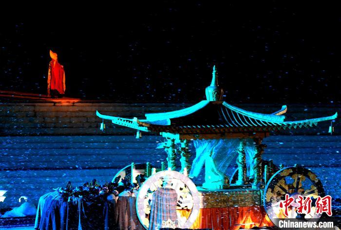3月17日，西藏拉薩，《文成公主》大型史詩(shī)劇演出現(xiàn)場(chǎng)。　李林 攝