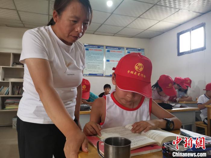 甘肅鄉村巾幗標兵干一行愛一行：教書、建勞務施工隊成“大拿”