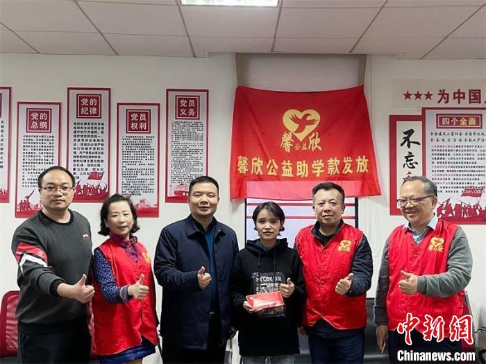 在湘求學的西藏女孩：“我淋過雨，也想努力為別人撐把傘”