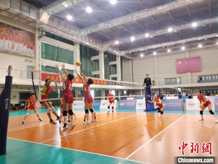 圖為全國青少年女排在天津進行集訓。　天津體育學院供圖