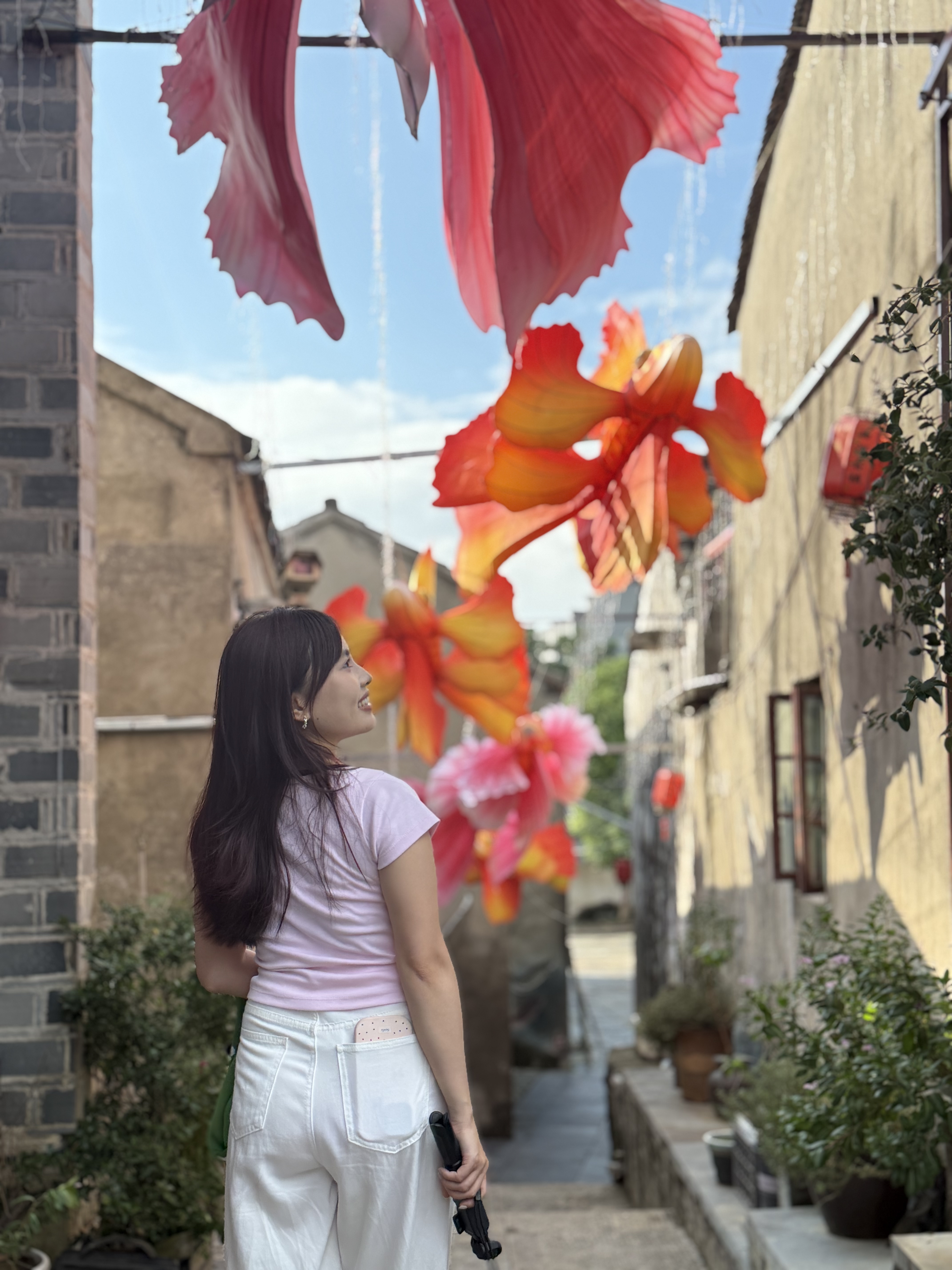 【2024打卡中國】外國網紅打卡蕪湖西河古鎮 品“江南水鄉”古韻長（組圖）