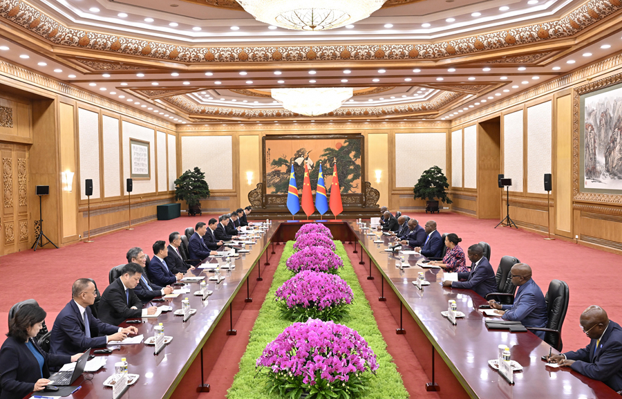 9月2日上午，國家主席習近平在北京人民大會堂會見來華出席中非合作論壇北京峰會的剛果（金）總統齊塞克迪。