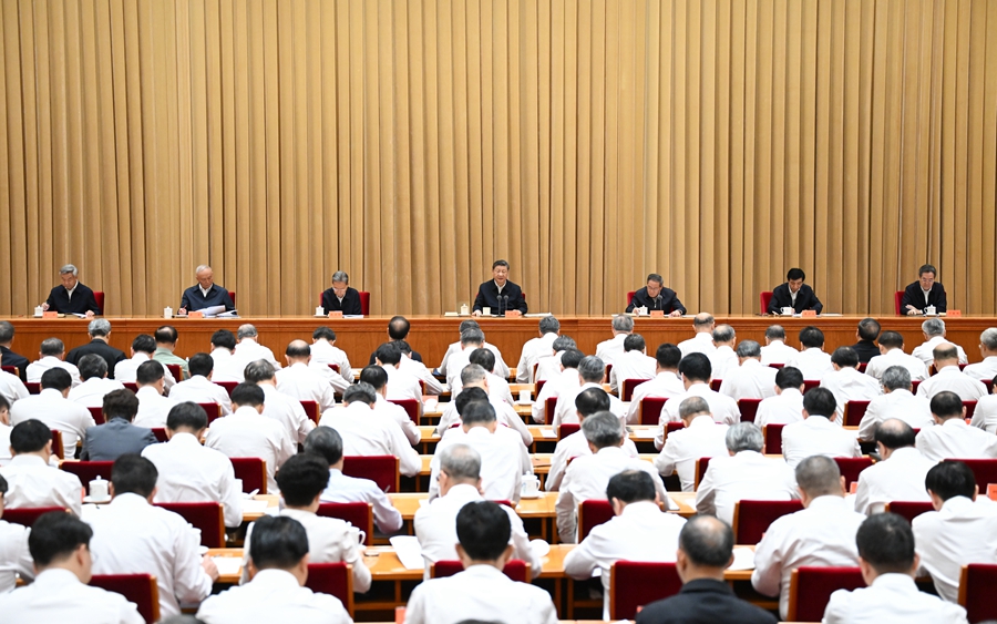 7月14日至15日，中央城市工作會議在北京舉行。中共中央總書記、國家主席、中央軍委主席習近平出席會議并發表重要講話。中共中央政治局常委李強、趙樂際、王滬寧、蔡奇、丁薛祥、李希出席會議。