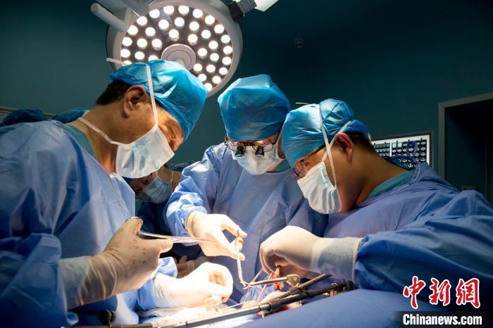 柴達木盆地包蟲病手術患者實現“清零”