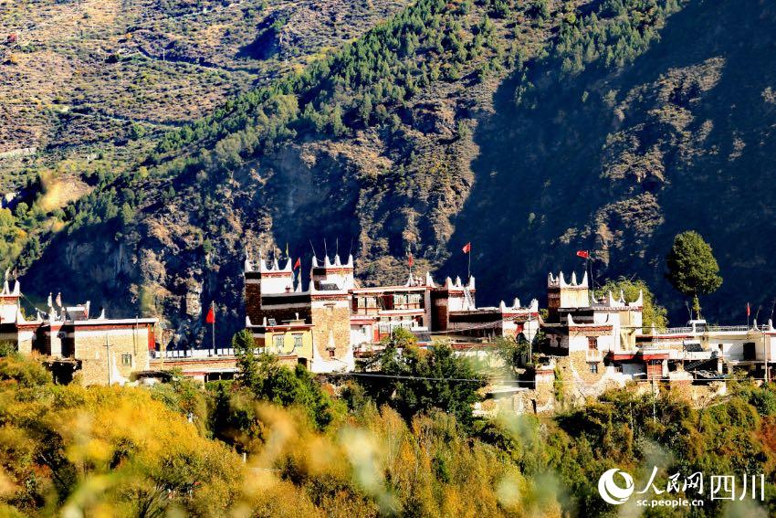 丹巴美景。李永安攝