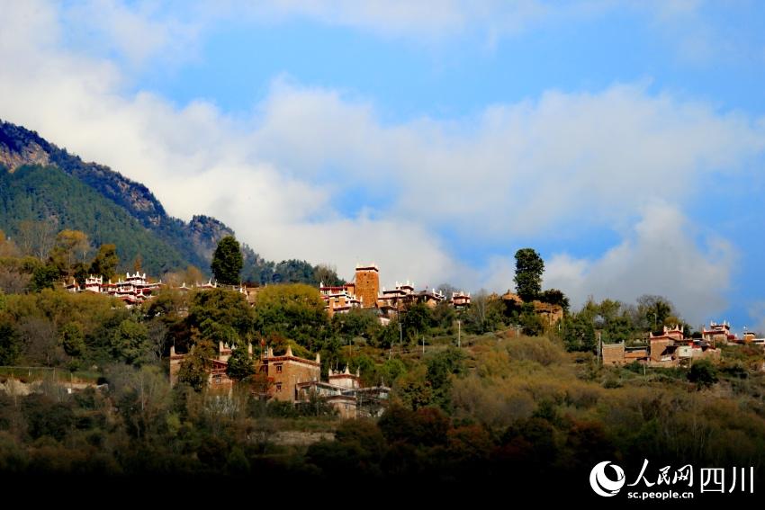 丹巴美景。李永安攝