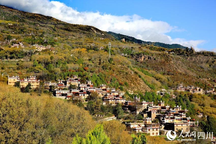 丹巴美景。李永安攝