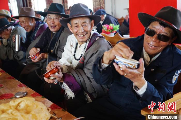 長江源頭敬老院：特困老人全部集中供養