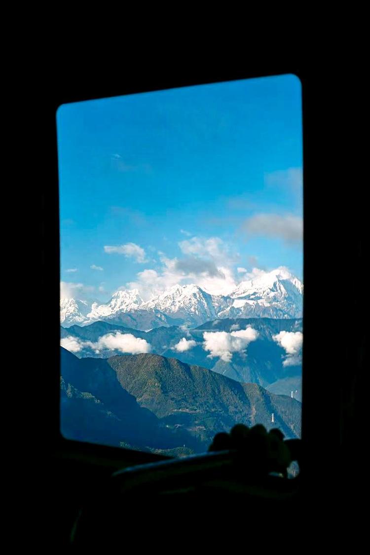 臺(tái)灣青年:尋美川藏線是令人震撼和難忘的旅程