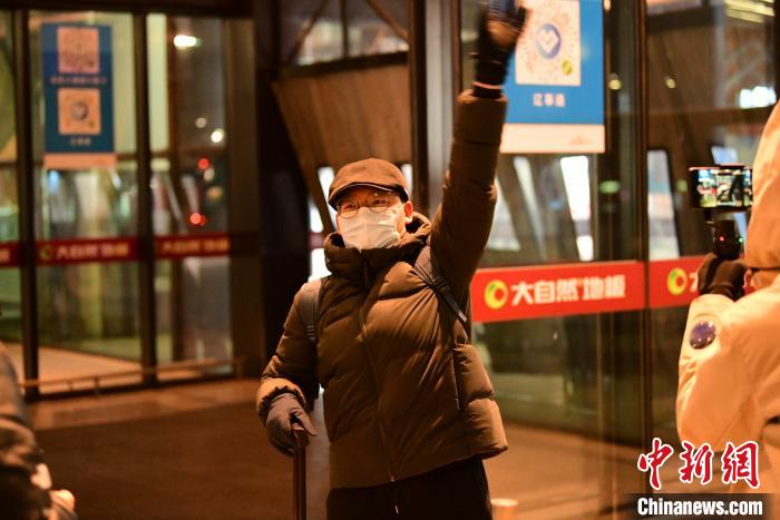 1月9日晚剛到沈陽。　鐵西區(qū)委宣傳部 攝