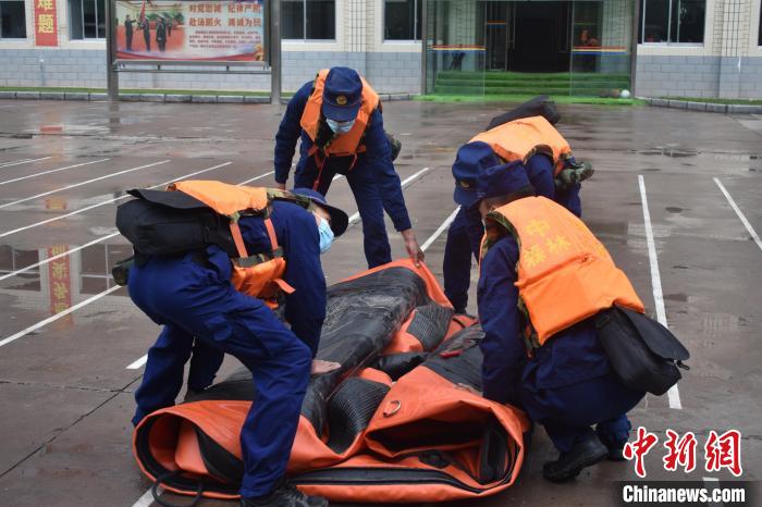 6分26秒!西藏森林消防開展防汛抗洪拉動演練