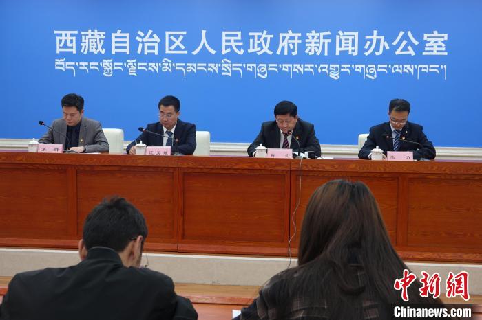 70年來中央對西藏的財力補(bǔ)助累計達(dá)16335.85億元