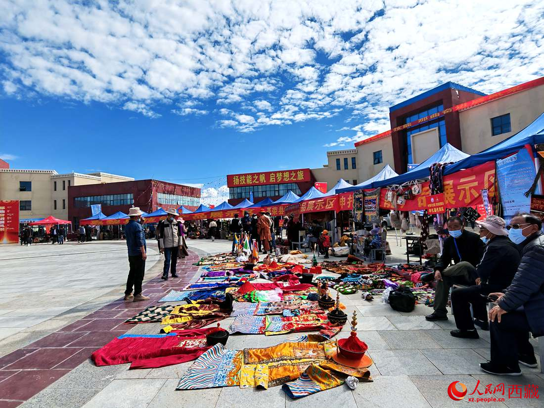 農牧民通過新技能增收。人民網 李海霞攝