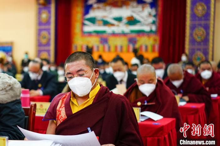 圖為宗教界委員參會建言資政。　江飛波 攝