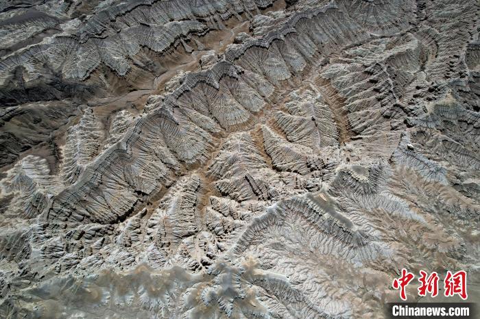 4月5日，西藏阿里札達土林。(無人機照片) 李林 攝